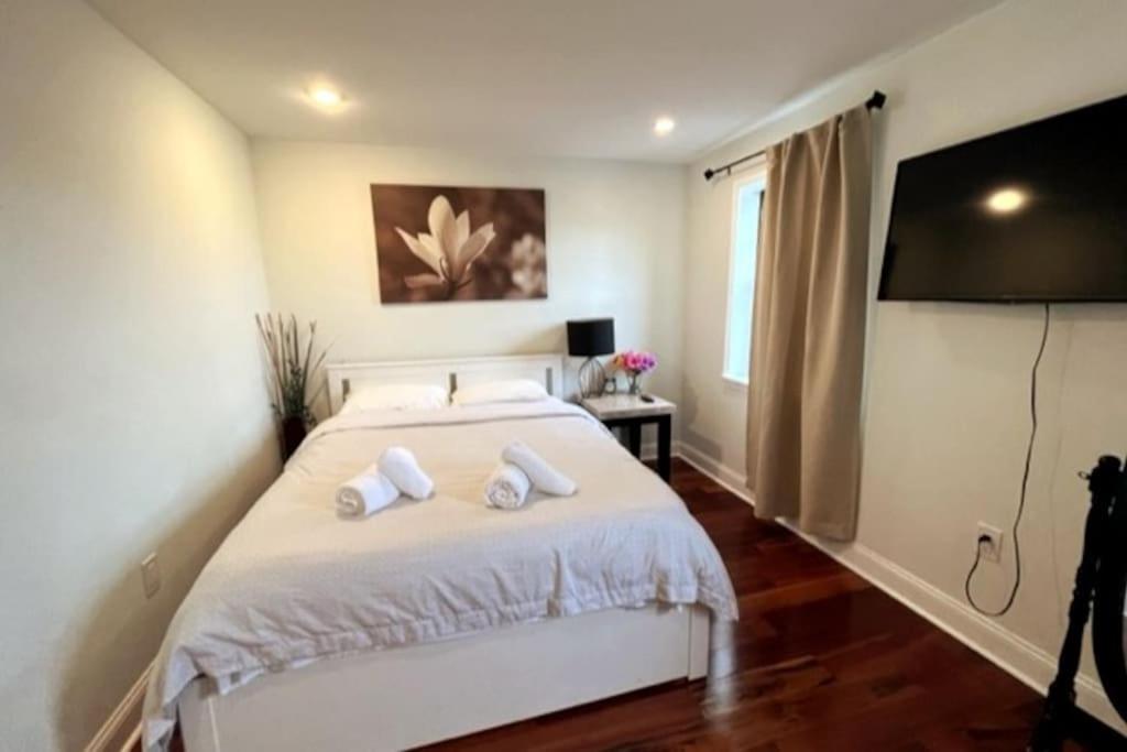 Modern Cozy Unit Near Geno's & Pat's Apartamento *